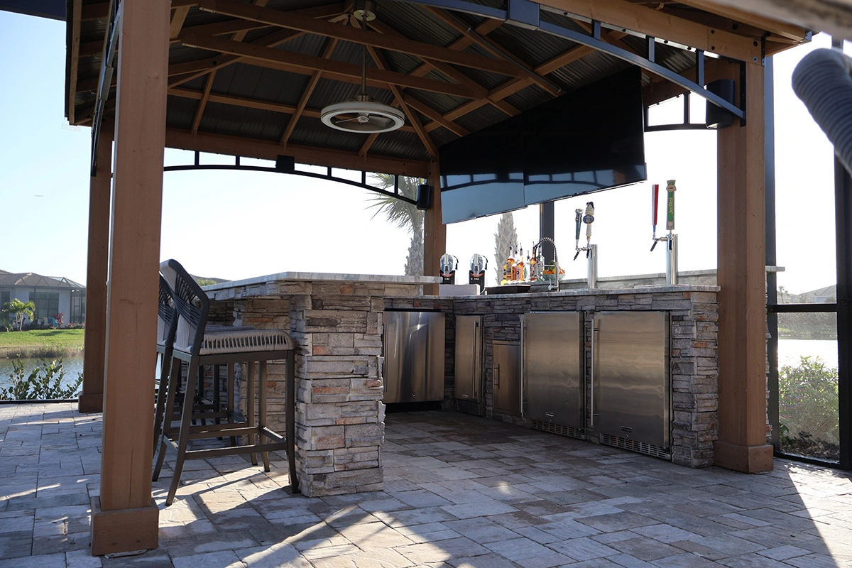 Cabana and pergola structure by Oasis Outdoor Living, project photo 15