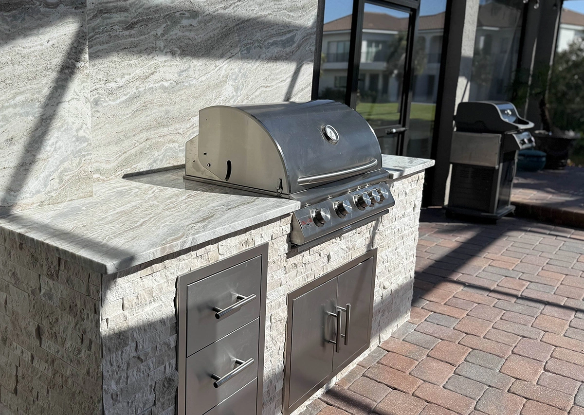 Built-in outdoor grill by Oasis Outdoor Living, project photo 4