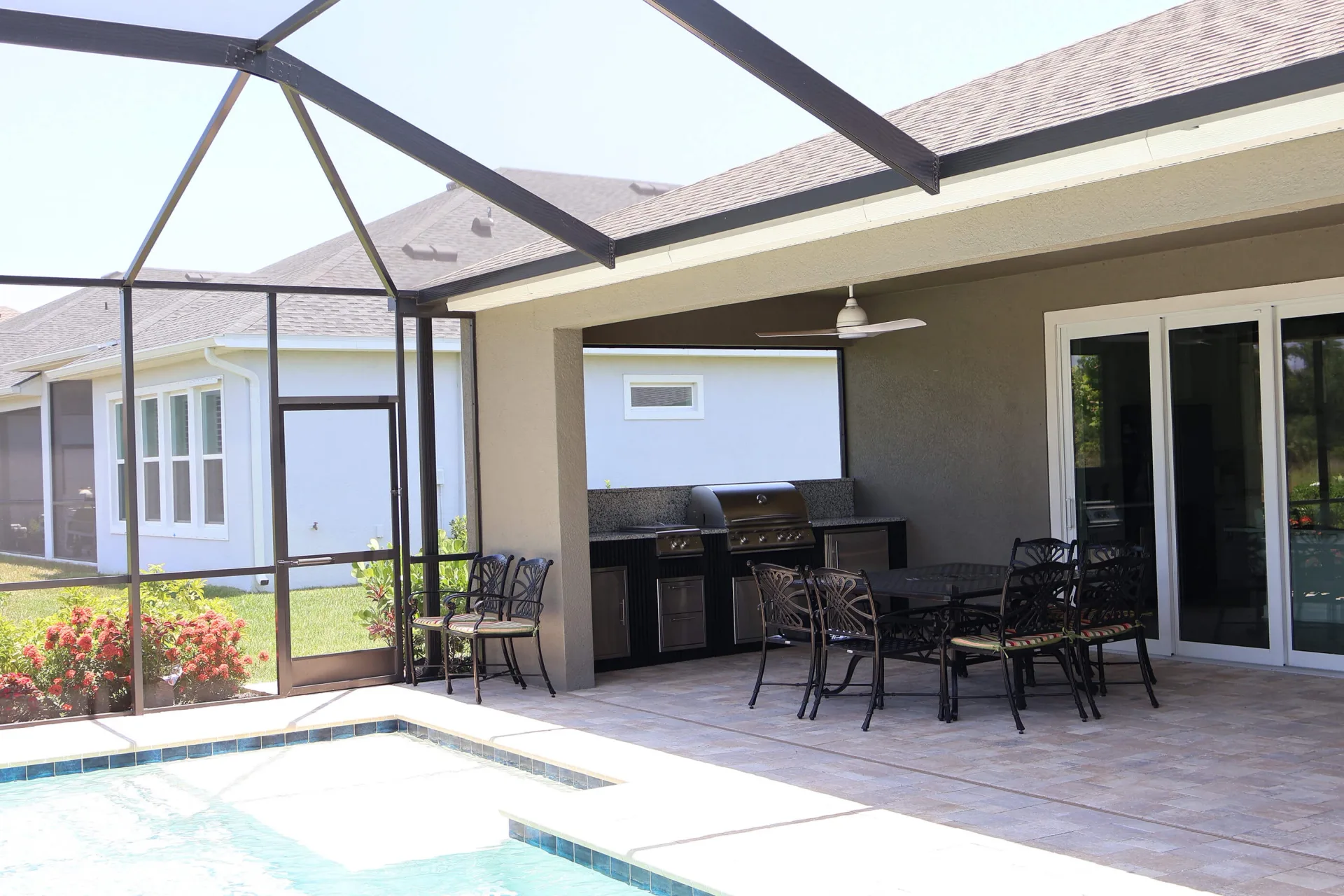 Outdoor living space by Oasis Outdoor Living