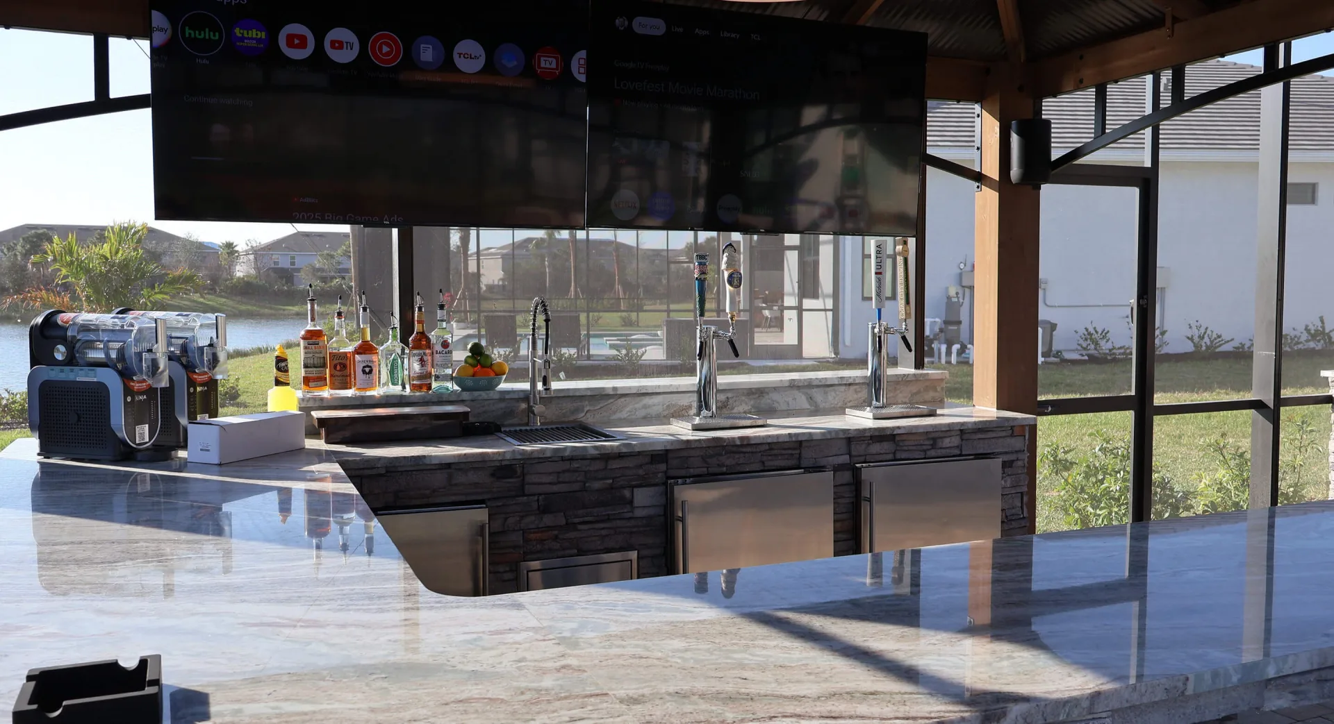 Outdoor living space by Oasis Outdoor Living, project photo 2