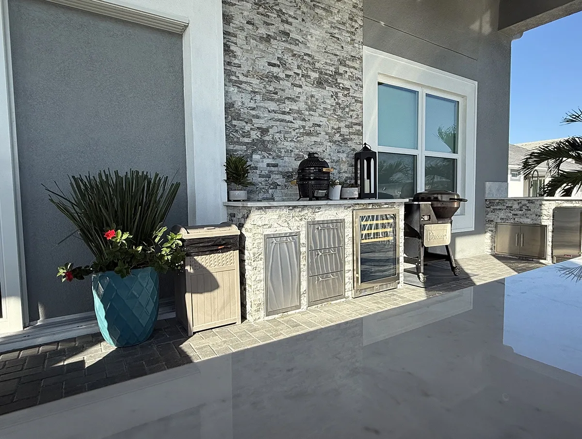 Completed outdoor kitchen project by Oasis Outdoor Living, project photo 3
