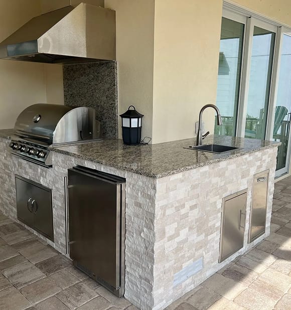 Custom outdoor kitchen build by Oasis Outdoor Living, project photo 4