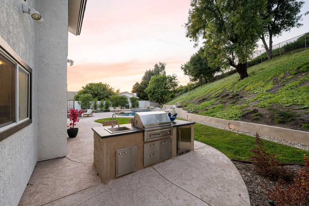 Outdoor kitchen project in Riverview, Florida by Oasis Outdoor Living