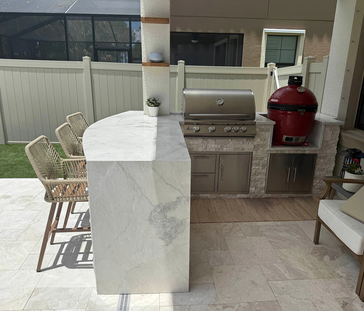 Signature outdoor kitchen island by Oasis Outdoor Living, project photo 5